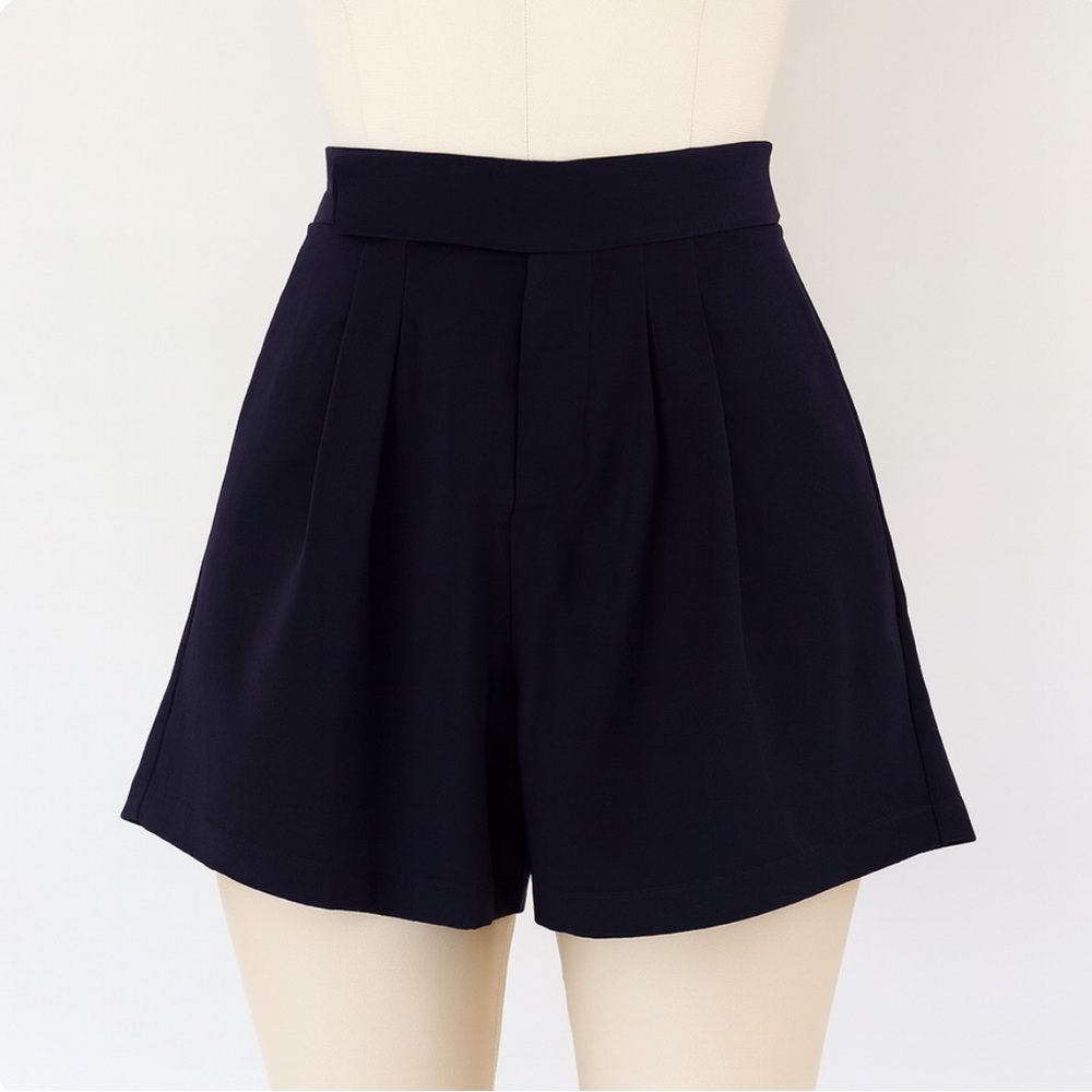 Future Collective Shorts Women 00 Black Trouser Shorts Bermuda Modest Minimalist